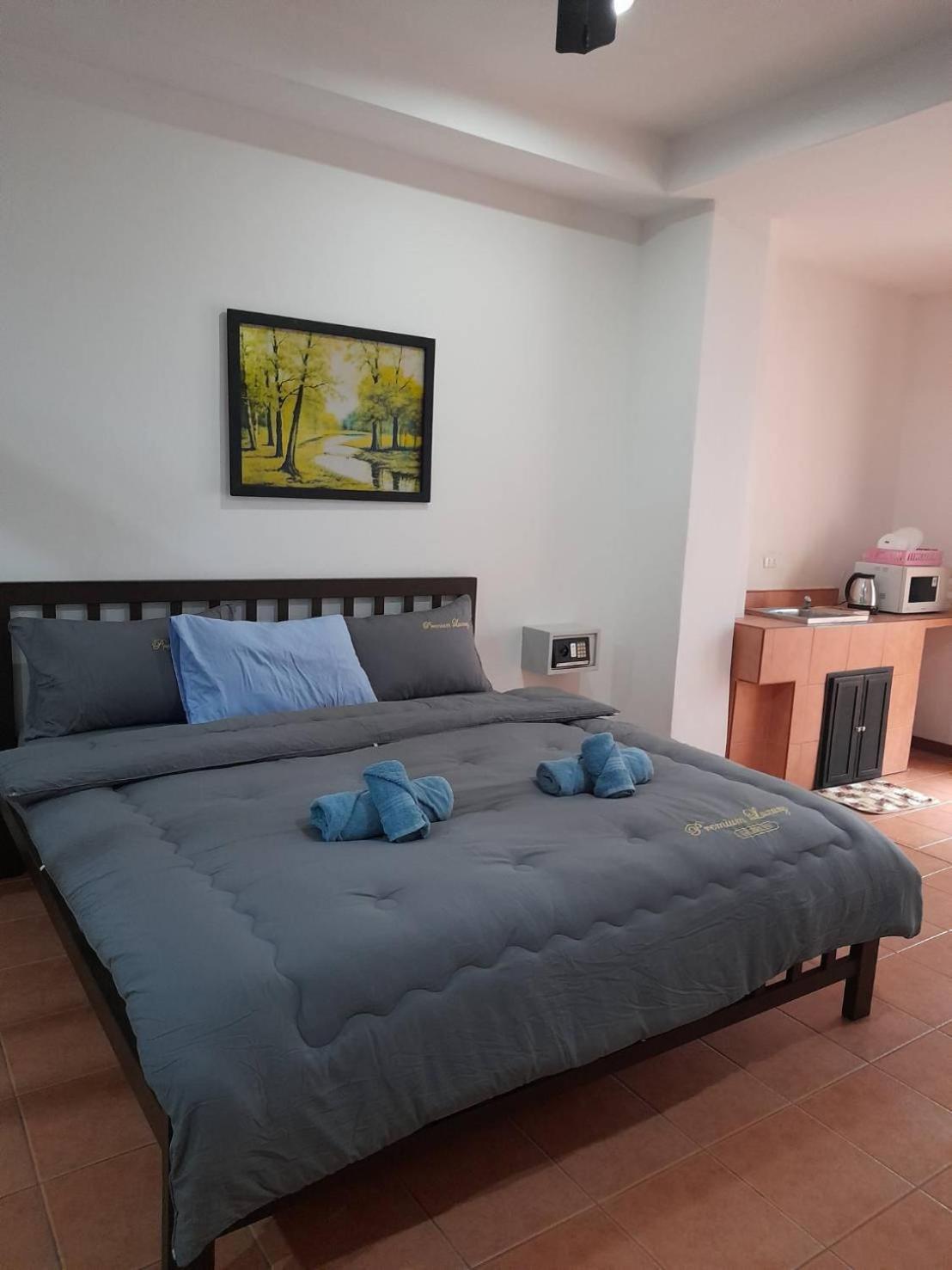 White House By Sorot ตึกขาวโดยโสรฬ Apartamento Praia de Jomtien Exterior foto